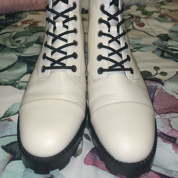 White leather Michael Kors combat boots - Picture 4 of 8